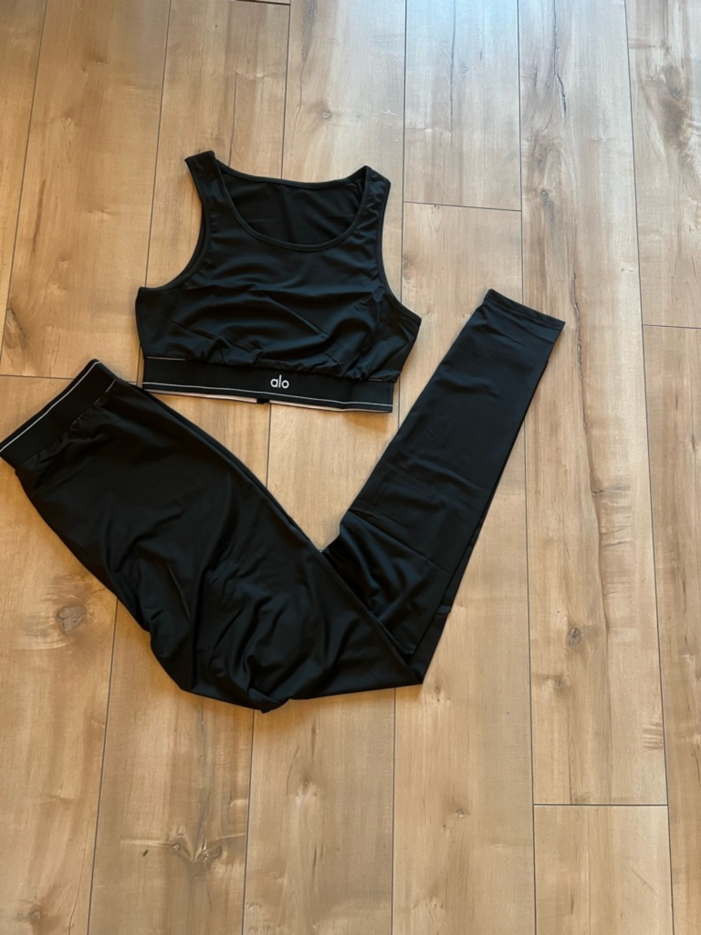 ALO Yoga Black Leggings and Sports Bra Set